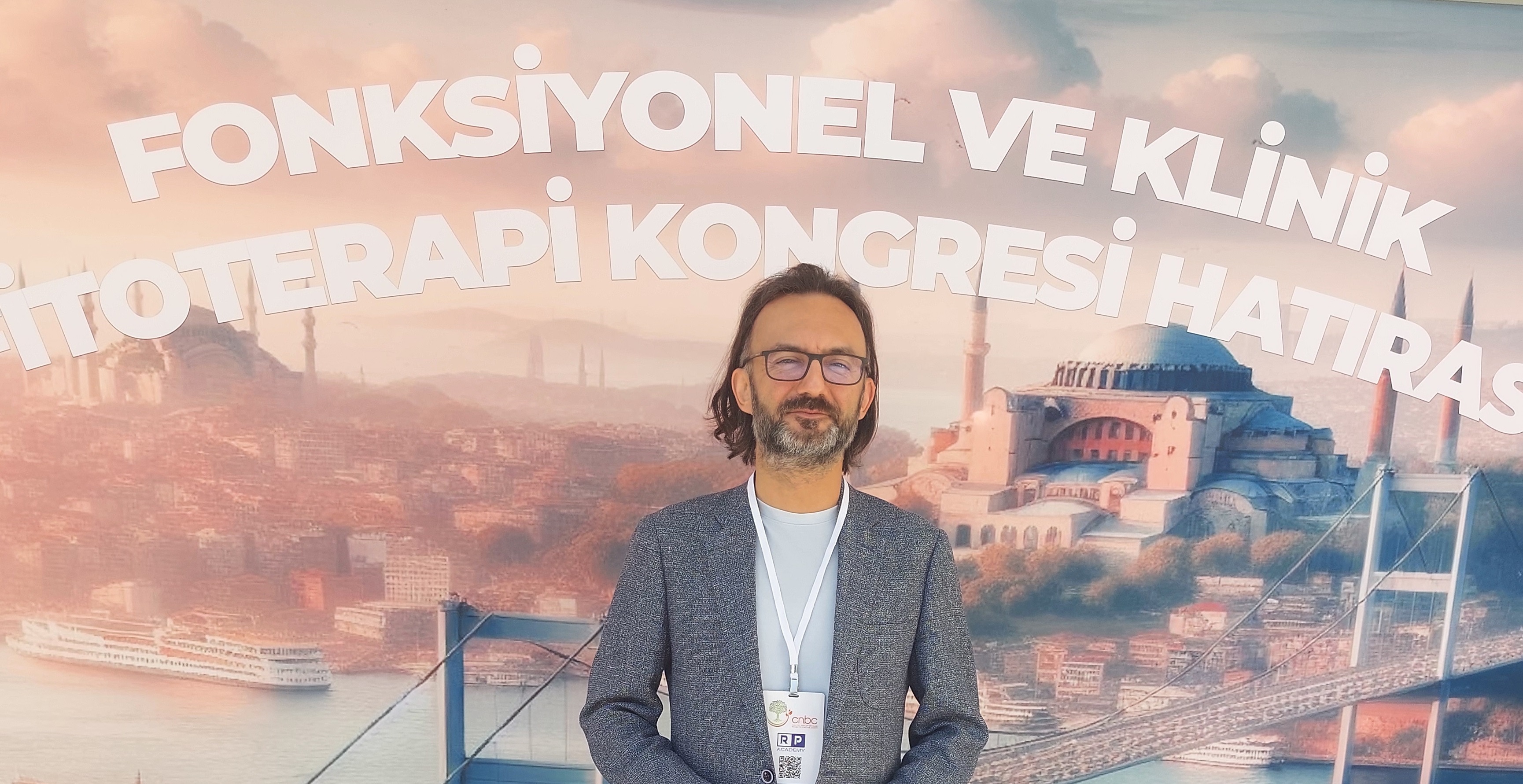 Dr. Onur Aksoy